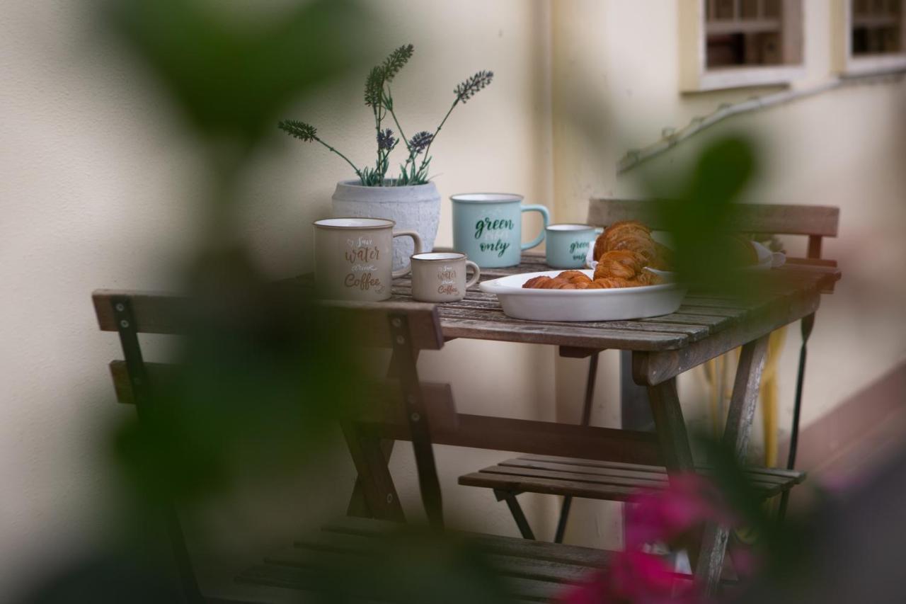 Casa Luisa Bed and Breakfast Salerno Exteriör bild